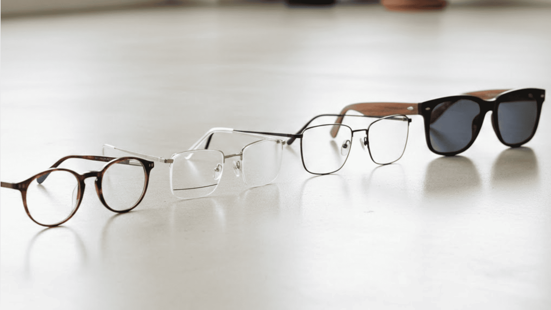 types of glasses based on lens type