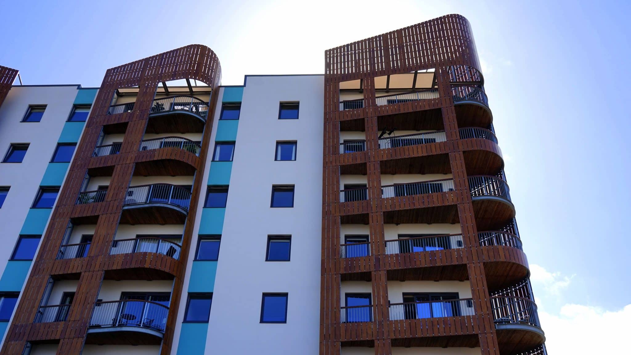 ARE GLASS BALUSTRADES IDEAL FOR HOMES WITH CHILDREN?