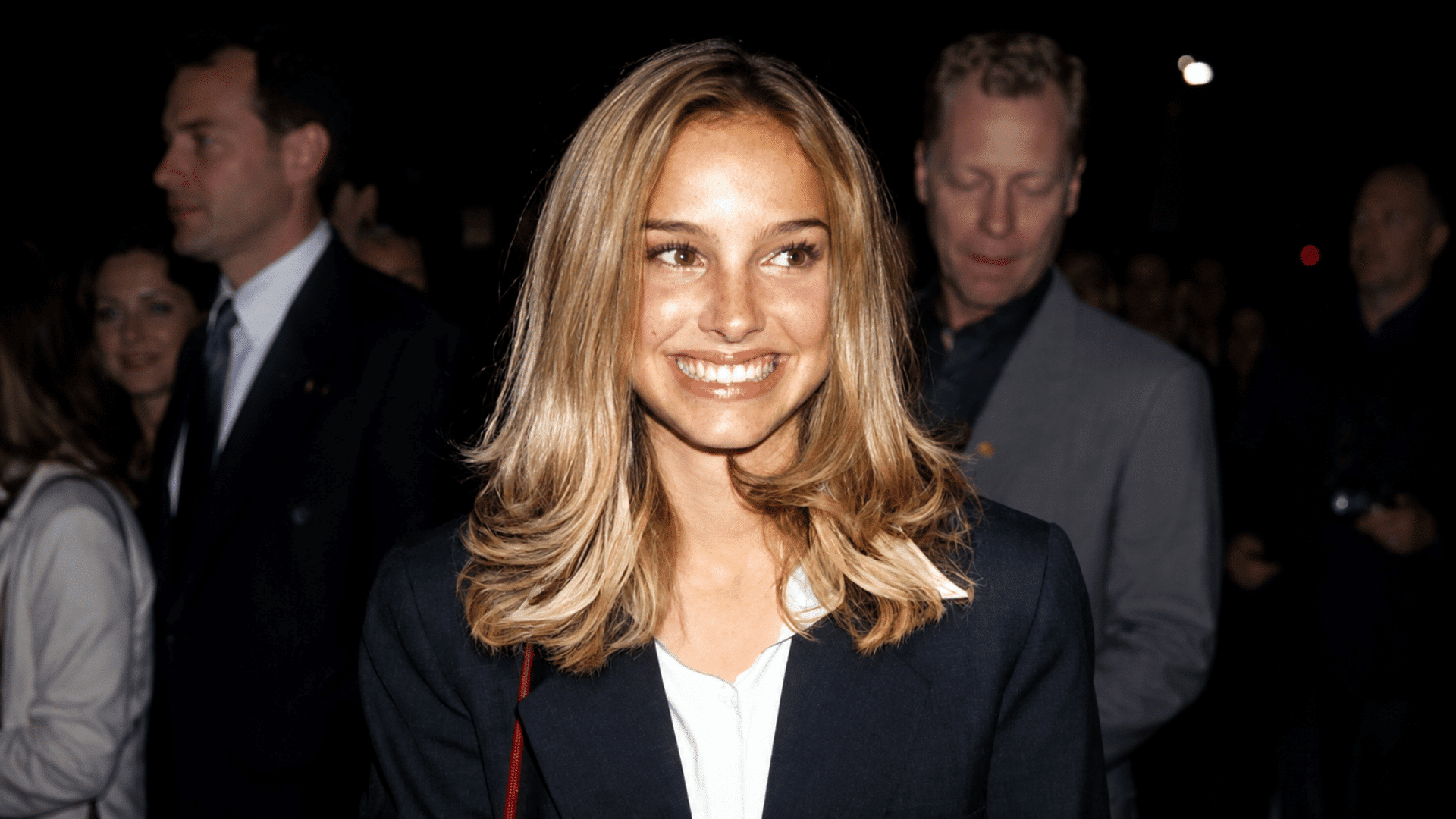 layered-medium-hair