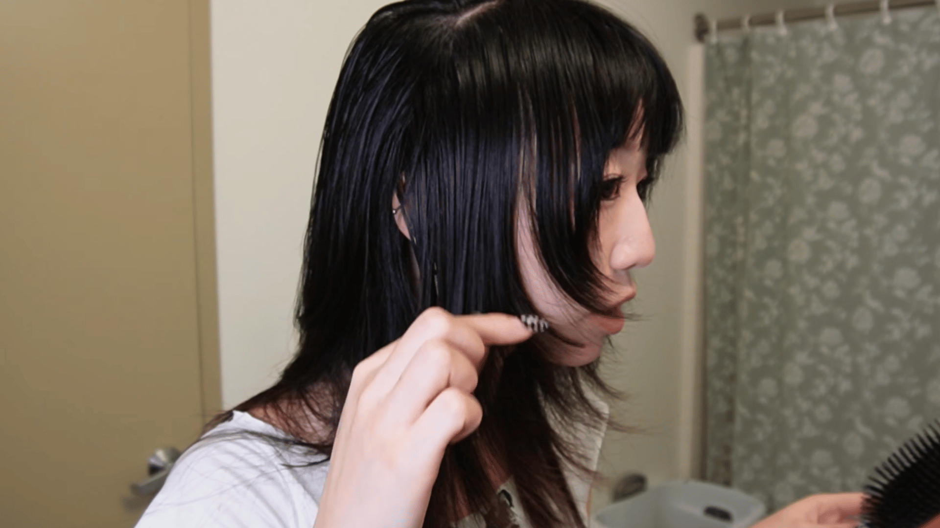 shaping face-framing pieces and front layers for a soft jellyfish haircut finish
