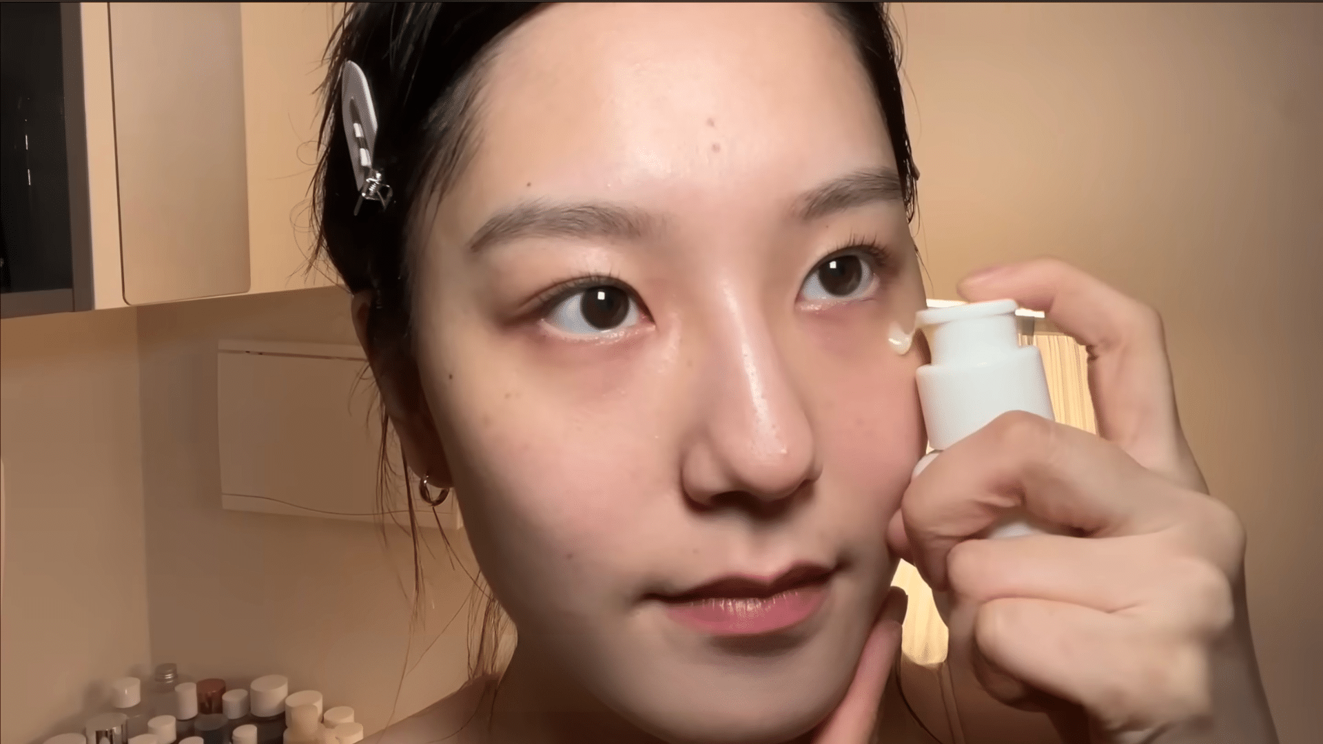 washing the nose with a gentle exfoliating cleanser to remove excess oil and dead skin from clogged pores