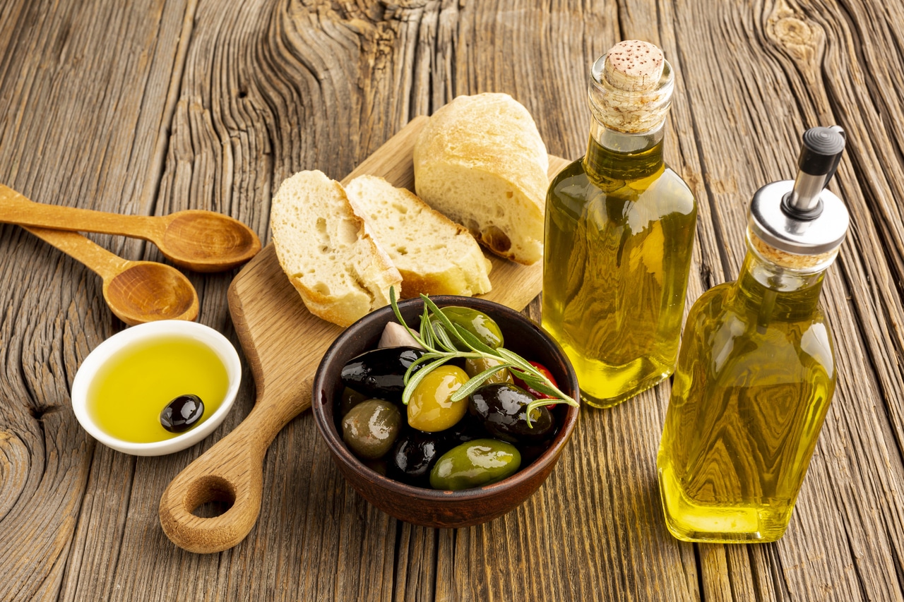 Uses of Olive Oil: Cooking and Cosmetic