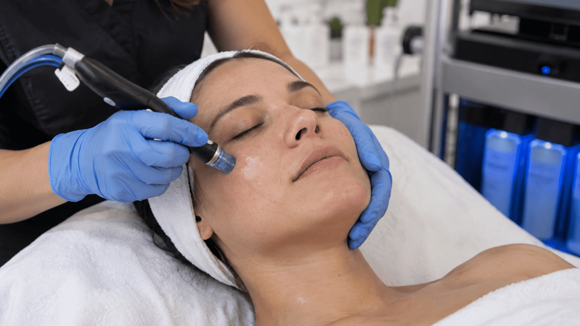 woman-getting-a-hydrafacial